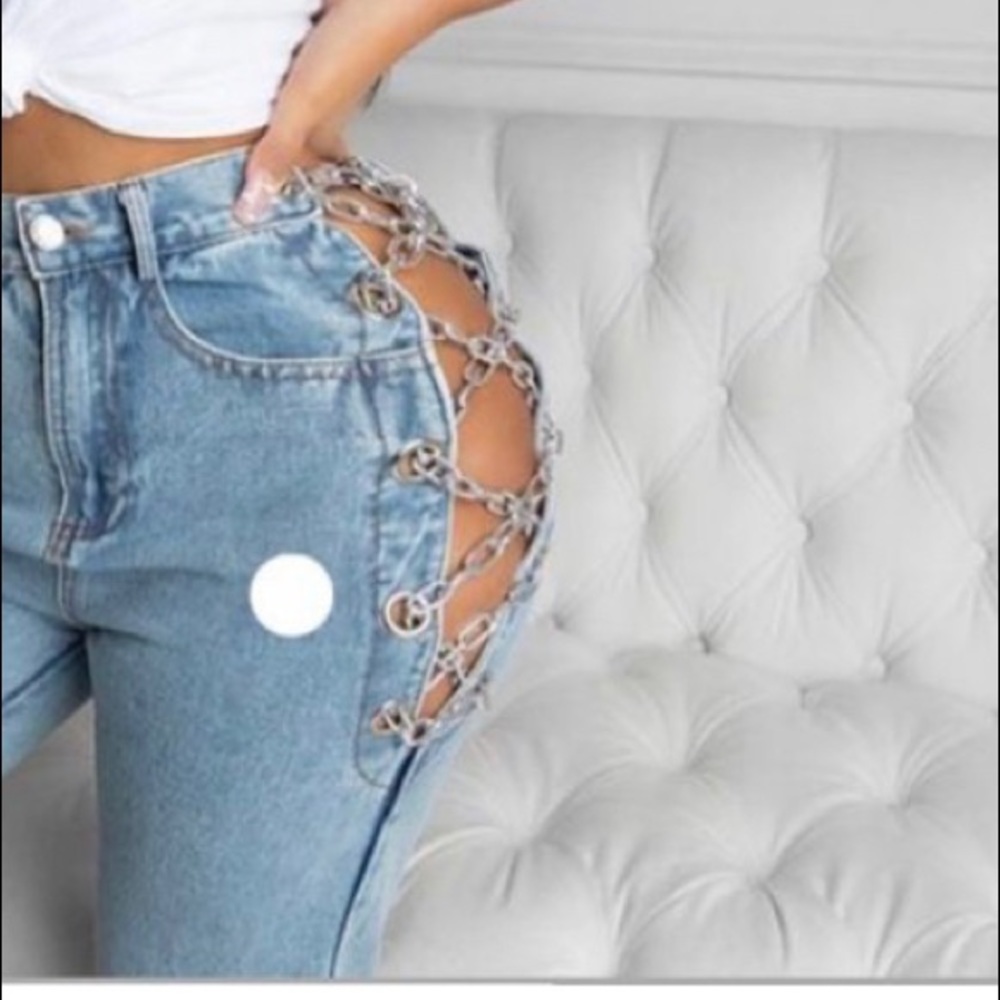 Chain waisted jeans